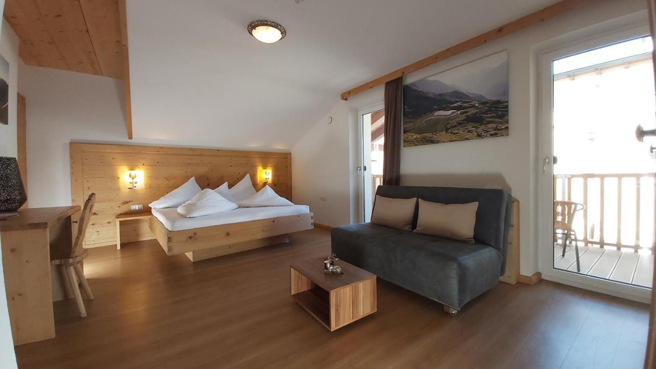 Adler Hotel-Pension Fulpmes Luaran gambar