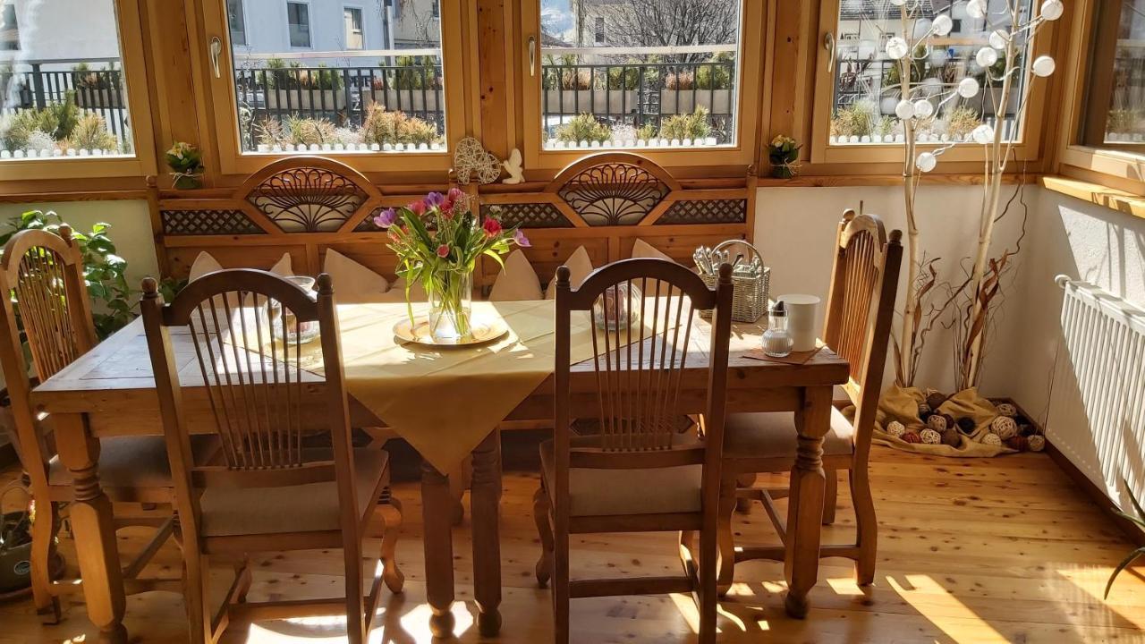 Adler Hotel-Pension Fulpmes Luaran gambar