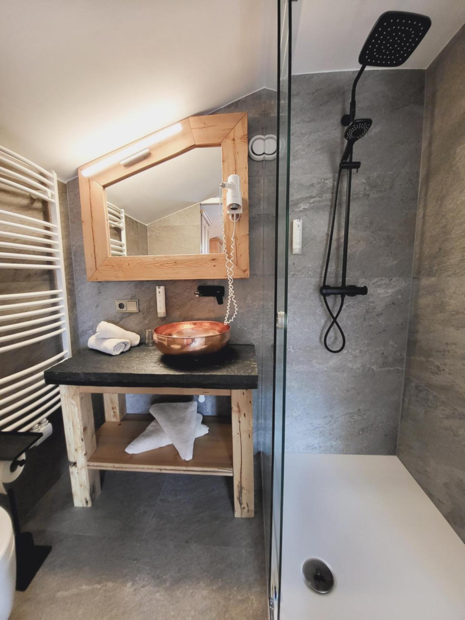 Adler Hotel-Pension Fulpmes Luaran gambar
