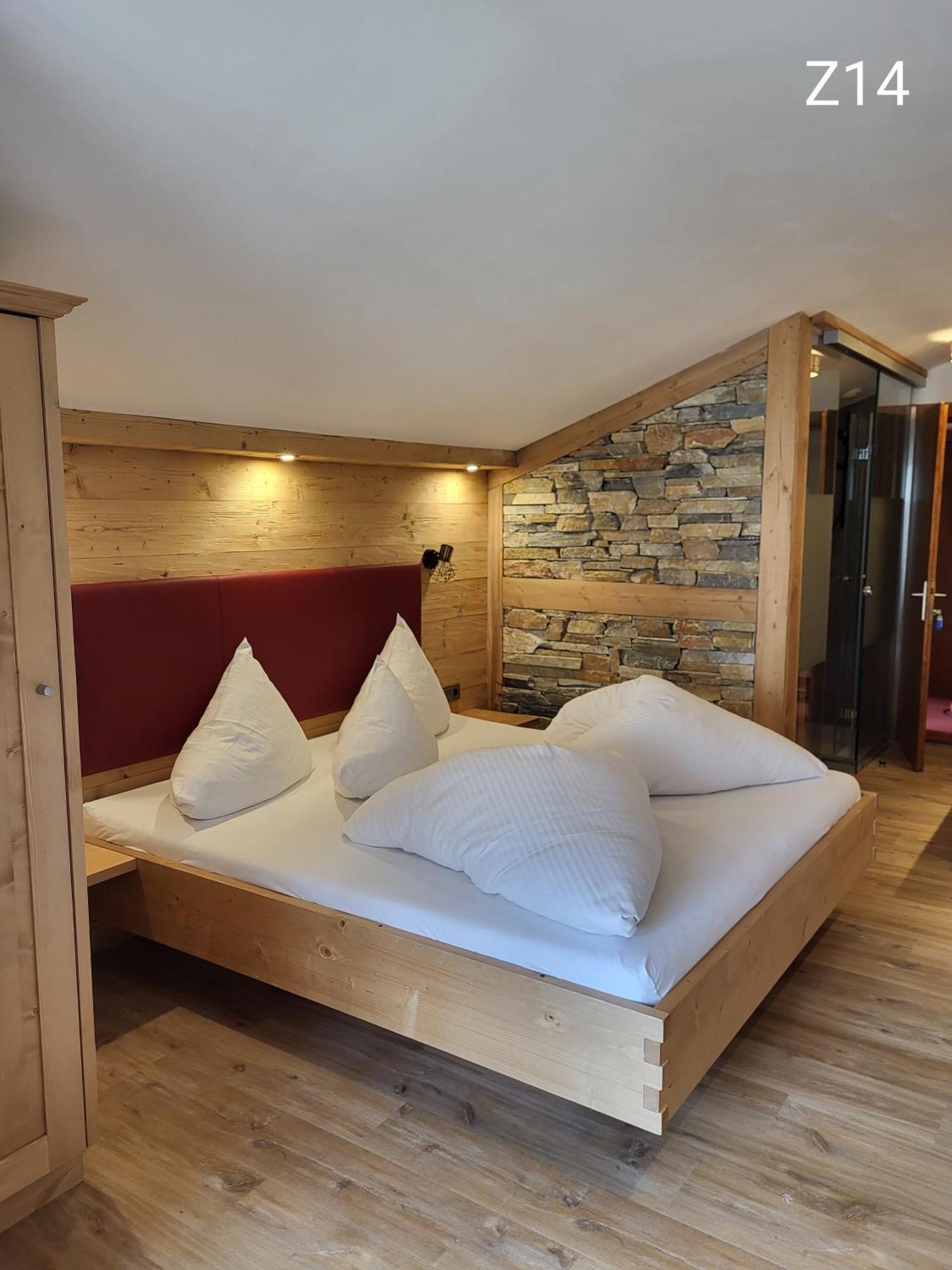 Adler Hotel-Pension Fulpmes Luaran gambar