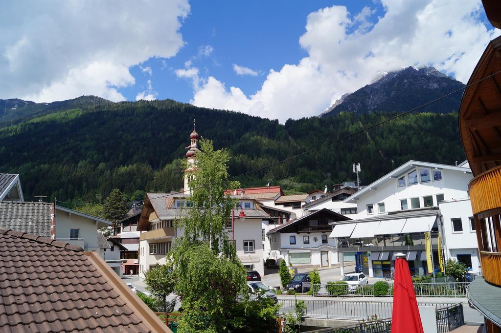 Adler Hotel-Pension Fulpmes Luaran gambar